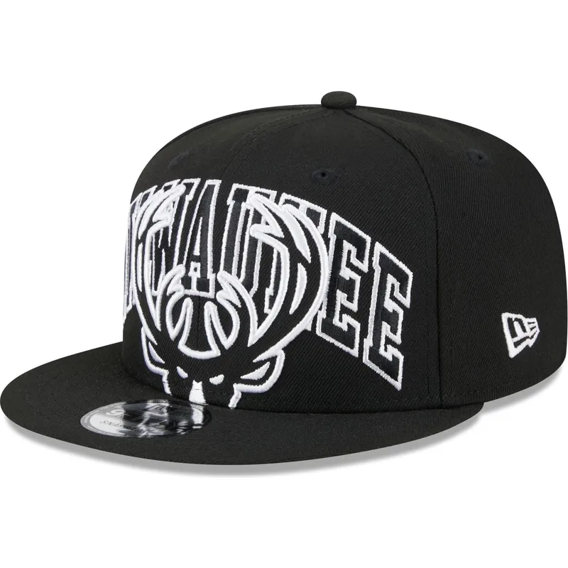 sort-flad-snapback-9fifty-tip-off-2023-kasket-fra-milwaukee-bucks-nba-fra-new-era