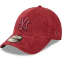 cappellino-curvo-rosso-regolabile-con-logo-rosso-9forty-towelling-dei-new-york-yankees-mlb-di-new-era