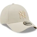 cappellino-curvo-beige-snapback-con-logo-beige-9forty-tonal-repreve-dei-new-york-yankees-mlb-di-new-era