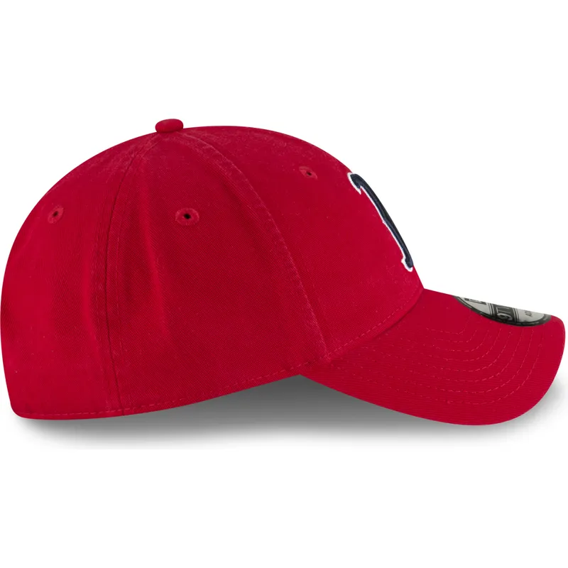 rod-justerbar-bojd-keps-med-marinbla-logotyp-9twenty-core-classic-boston-red-sox-mlb-fran-new-era