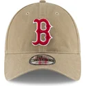 lysebrun-justerbar-buet-kasket-med-rodt-logo-9twenty-core-classic-fra-boston-red-sox-mlb-fra-new-era