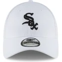 cappellino-curvo-bianco-regolabile-con-logo-nero-9twenty-core-classic-dei-chicago-white-sox-mlb-di-new-era