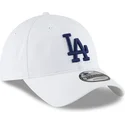 biala-zakrzywiona-czapka-z-daszkiem-regulowana-z-niebieskim-logo-los-angeles-dodgers-mlb-9twenty-core-classic-od-new-era