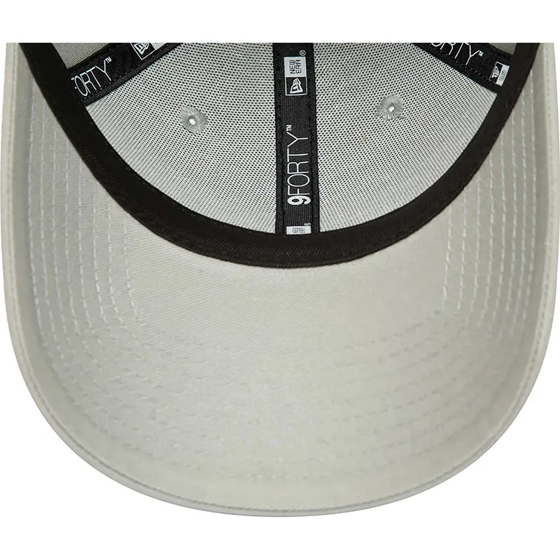 gra-bojd-snapback-keps-9forty-essential-fran-red-bull-racing-formula-1-av-new-era