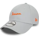 cappelli-curva-grigio-cinghia-regolabile-9forty-seasonal-colour-dei-vespa-piaggio-di-new-era