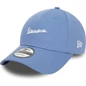 9forty-seasonal-colour-verstellbare-blaue-curved-cap-von-vespa-piaggio-von-new-era
