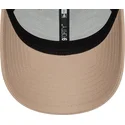 cappellino-curvo-beige-snapback-9forty-seasonal-di-red-bull-racing-formula-1-di-new-era