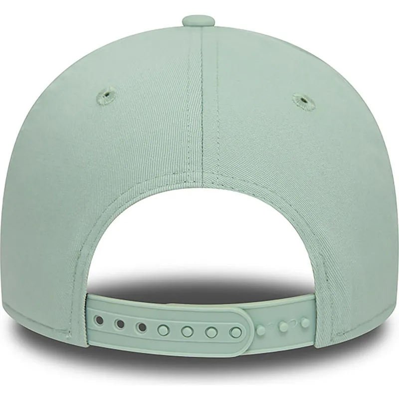 cappellino-visiera-curva-verde-snapback-9forty-seasonal-di-red-bull-racing-formula-1-di-new-era