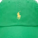 verstellbare-grune-kappe-mit-gebogenem-schirm-und-gelbem-logo-aus-baumwoll-chino-classic-sport-von-polo-ralph-lauren