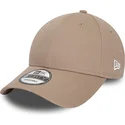 cappellino-curvo-marrone-chiaro-regolabile-9forty-essential-di-new-era