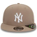 cappello-piatto-marrone-snapback-9fifty-repreve-dei-new-york-yankees-mlb-di-new-era