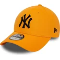 cappelli-curva-arancia-cinghia-regolabile-negro-9forty-league-essential-dei-new-york-yankees-mlb-di-new-era
