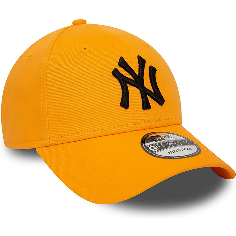 cappelli-curva-arancia-cinghia-regolabile-negro-9forty-league-essential-dei-new-york-yankees-mlb-di-new-era