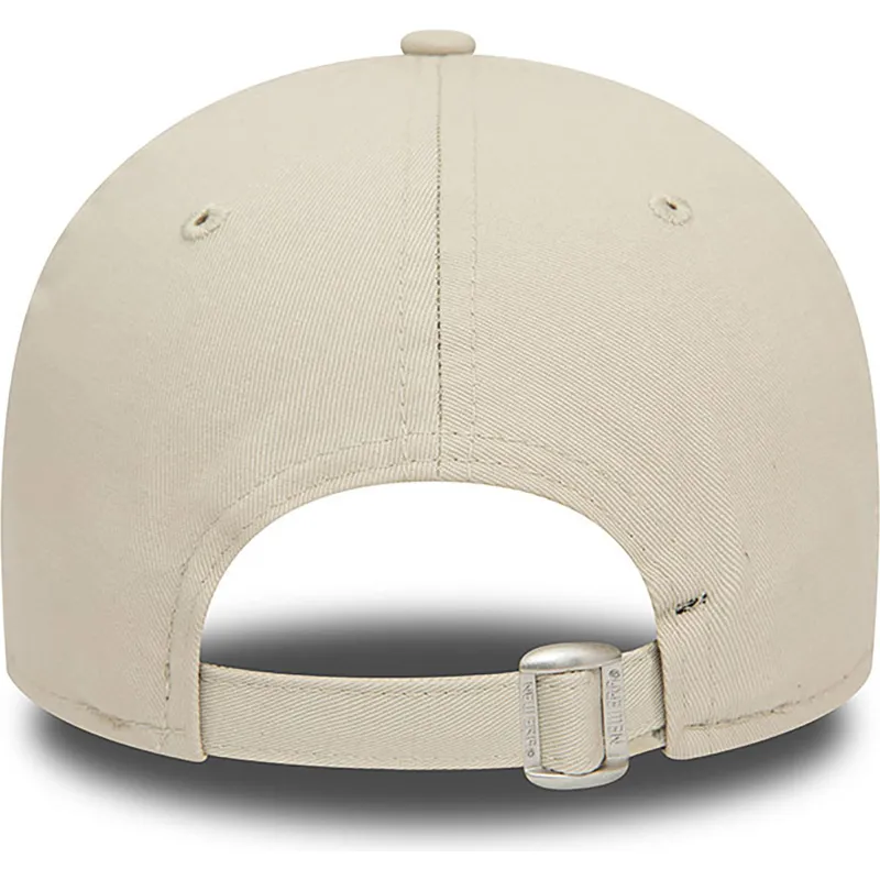 cappellino-beige-regolabile-con-visiera-curva-e-logo-marrone-9forty-league-essential-dei-new-york-yankees-mlb-di-new-era