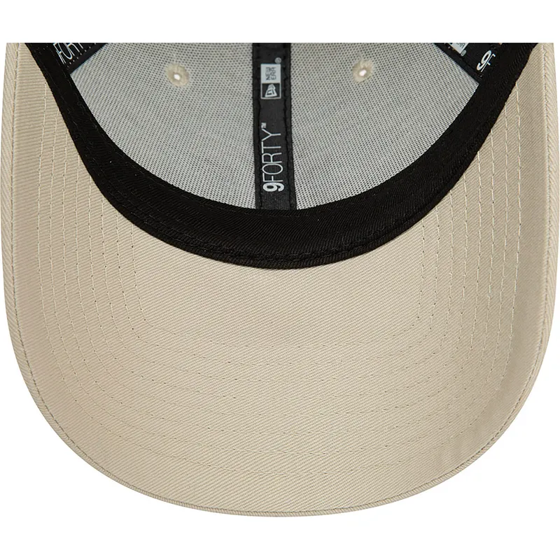 cappelli-curva-beige-cinghia-regolabile-marron-9forty-league-essential-dei-new-york-yankees-mlb-di-new-era