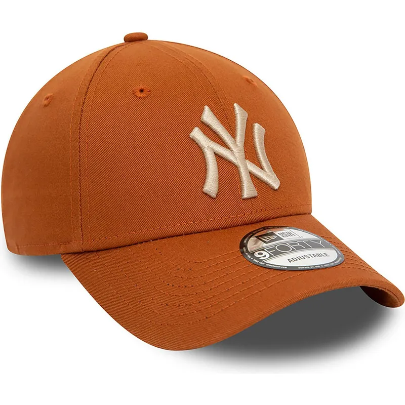 mutzen-gebogen-braun-verstellbares-band-9forty-league-essential-der-new-york-yankees-mlb-von-new-era mutzen-gebogen-braun-verstellbares-band-9forty-league-essential-der-new-york-yankees-mlb-von-new-era