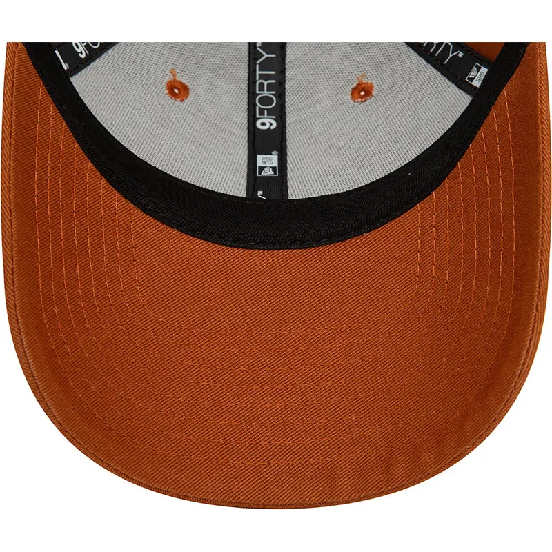 cappelli-curva-marrone-cinghia-regolabile-9forty-league-essential-dei-new-york-yankees-mlb-di-new-era cappelli-curva-marrone-cinghia-regolabile-9forty-league-essential-dei-new-york-yankees-mlb-di-new-era