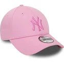 cappellino-rosa-con-visiera-curva-regolabile-con-logo-rosa-9forty-league-essential-dei-new-york-yankees-mlb-di-new-era