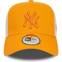 cappellino-trucker-arancione-e-bianco-con-logo-arancione-a-frame-league-essential-dei-new-york-yankees-mlb-di-new-era