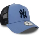 cappellino-trucker-blu-con-logo-blu-navy-a-frame-league-essential-dei-new-york-yankees-mlb-di-new-era