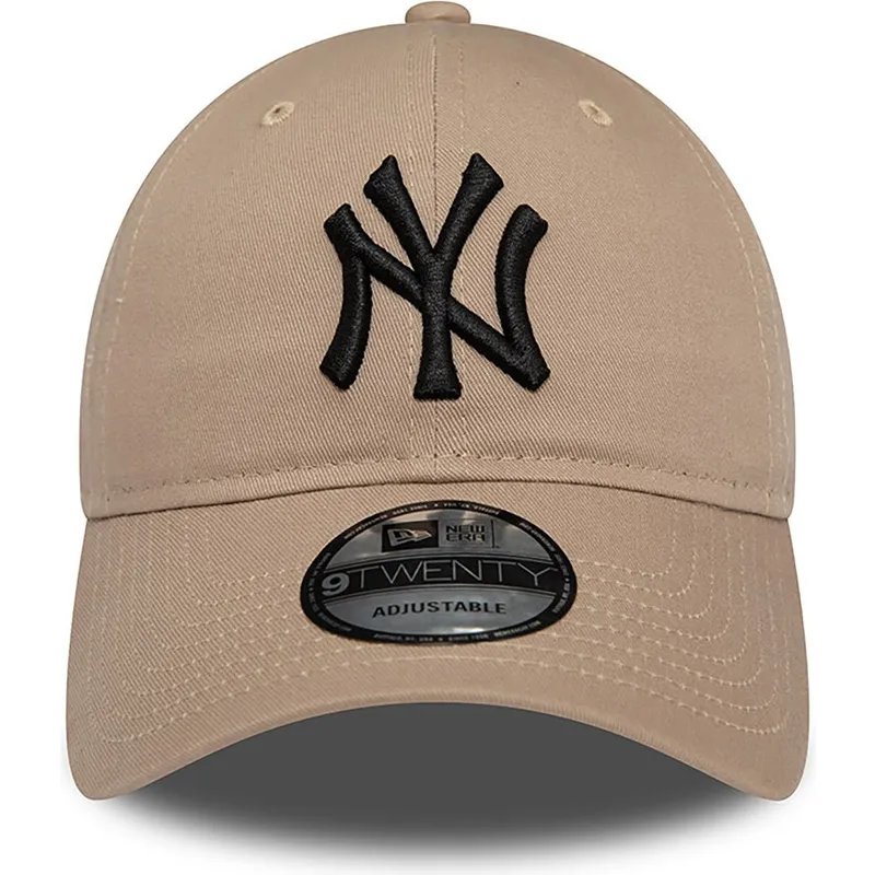 cappelli-curva-marrone-cinghia-regolabile-negro-9twenty-league-essential-dei-new-york-yankees-mlb-di-new-era cappelli-curva-marrone-cinghia-regolabile-negro-9twenty-league-essential-dei-new-york-yankees-mlb-di-new-era