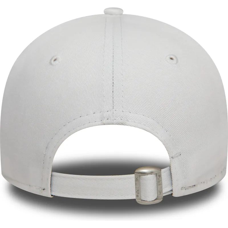biala-zakrzywiona-regulowana-czapka-damska-9twenty-wordmark-los-angeles-california-od-new-era