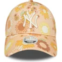 cappellino-curvo-arancione-regolabile-da-donna-9forty-floral-all-over-print-dei-new-york-yankees-mlb-di-new-era