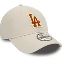 new-era-curved-brim-brown-logo-9twenty-boucle-los-angeles-dodgers-mlb-beige-adjustable-cap