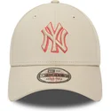 cappellino-beige-con-visiera-curva-regolabile-9forty-team-outline-dei-new-york-yankees-mlb-di-new-era