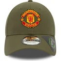 grune-verstellbare-9forty-seasonal-repreve-kappe-des-manchester-united-football-clubs-premier-league-von-new-era