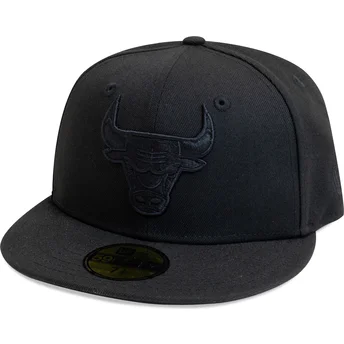 Svart platt keps med svart logo 59FIFTY Essential från Chicago Bulls NBA av New Era