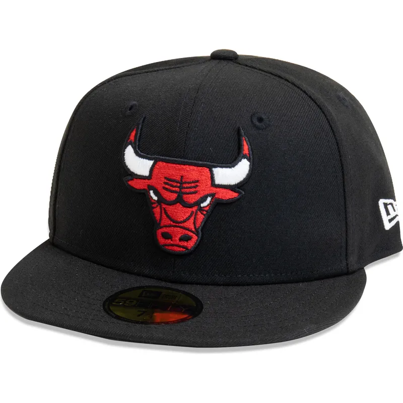 cappello-piatto-nero-aderente-59fifty-essential-dei-chicago-bulls-nba-di-new-era