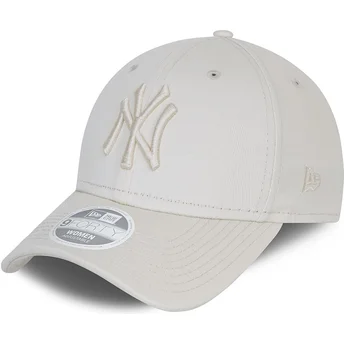 New Era 9FORTY Tonal New York Yankees MLB grå justerbar böjd keps med grå logotyp för dam