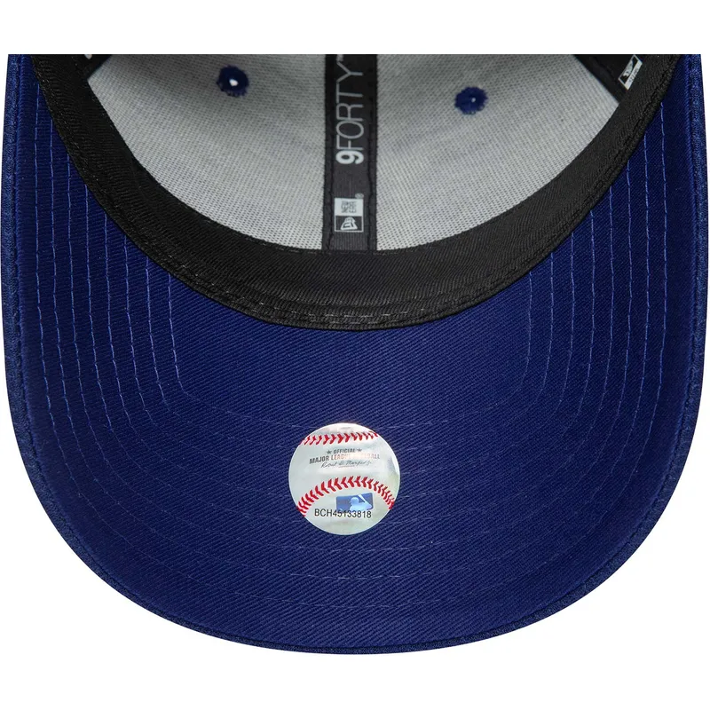 cappelli-curva-blu-cinghia-regolabile-9forty-diamond-era-essential-dei-los-angeles-dodgers-mlb-di-new-era cappelli-curva-blu-cinghia-regolabile-9forty-diamond-era-essential-dei-los-angeles-dodgers-mlb-di-new-era