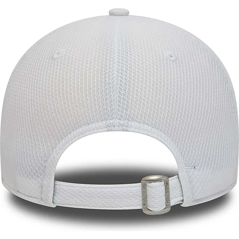 weisse-verstellbare-gebogene-kappe-9forty-diamond-era-essential-der-new-york-yankees-mlb-von-new-era