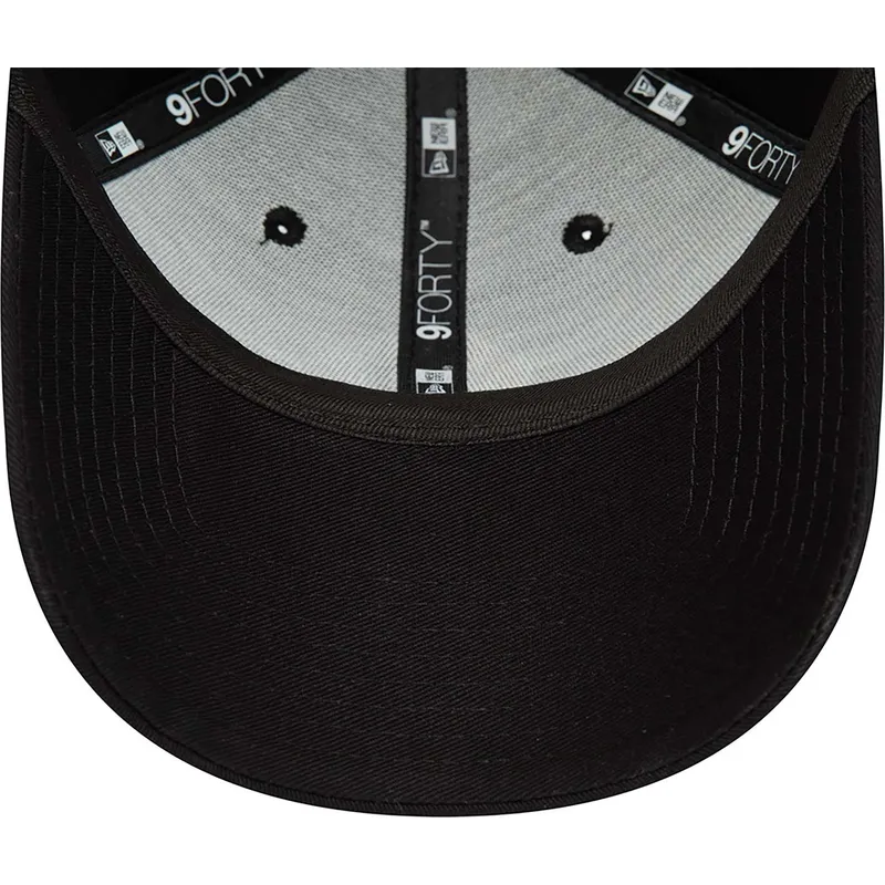 justerbar-sort-buet-kasket-9forty-repreve-league-essential-new-york-yankees-mlb-fra-new-era