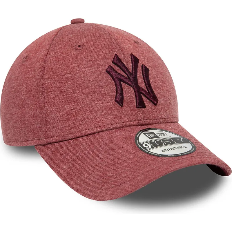 cappelli-curva-rosso-cinghia-regolabile-granate-granate-9forty-jersey-essential-dei-new-york-yankees-mlb-di-new-era cappelli-curva-rosso-cinghia-regolabile-granate-granate-9forty-jersey-essential-dei-new-york-yankees-mlb-di-new-era