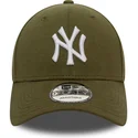 cappello-curva-verde-regolabile-9forty-jersey-essential-dei-new-york-yankees-mlb-di-new-era