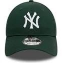 cappellino-curvo-verde-scuro-regolabile-9forty-league-essential-dei-new-york-yankees-mlb-di-new-era