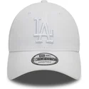 hvid-justerbar-curved-cap-med-hvidt-logo-9forty-league-essential-fra-los-angeles-dodgers-mlb-fra-new-era