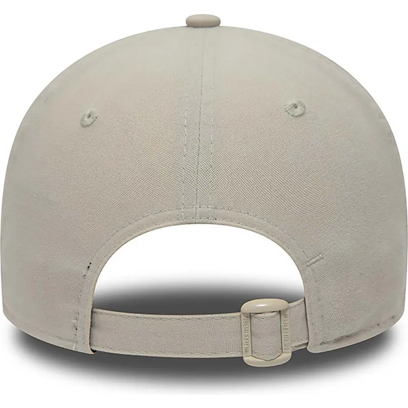 cappellino-curvo-beige-regolabile-9twenty-repreve-heritage-script-di-new-era