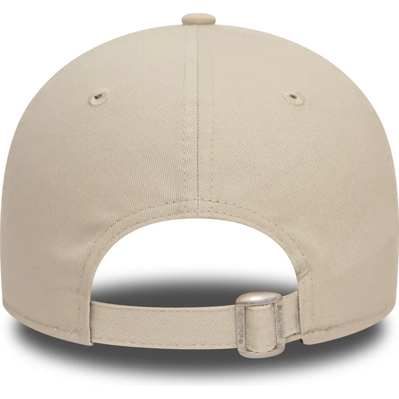 cappelli-curva-beige-cinghia-regolabile-9forty-league-essential-dei-new-york-yankees-mlb-di-new-era cappelli-curva-beige-cinghia-regolabile-9forty-league-essential-dei-new-york-yankees-mlb-di-new-era