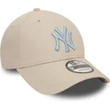 cappelli-curva-beige-cinghia-regolabile-claro-9forty-league-essential-dei-new-york-yankees-mlb-di-new-era