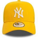 casquette-trucker-jaune-a-frame-league-essential-new-york-yankees-mlb-new-era