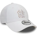 cappellino-bianco-curvo-regolabile-9forty-repreve-outline-dei-new-york-yankees-mlb-di-new-era
