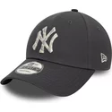 casquette-courbee-grise-ajustable-9forty-animal-infill-new-york-yankees-mlb-new-era