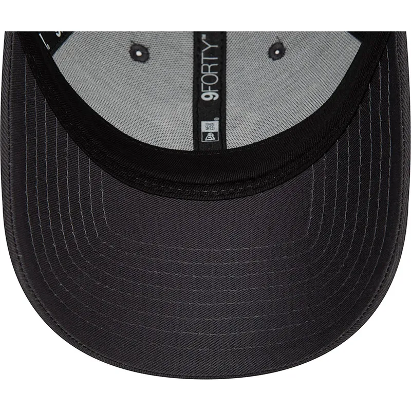 cappellino-grigio-regolabile-9forty-animal-infill-new-york-yankees-mlb-di-new-era