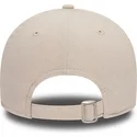 cappellino-curvo-beige-regolabile-9forty-repreve-basketball-pizza-di-new-era