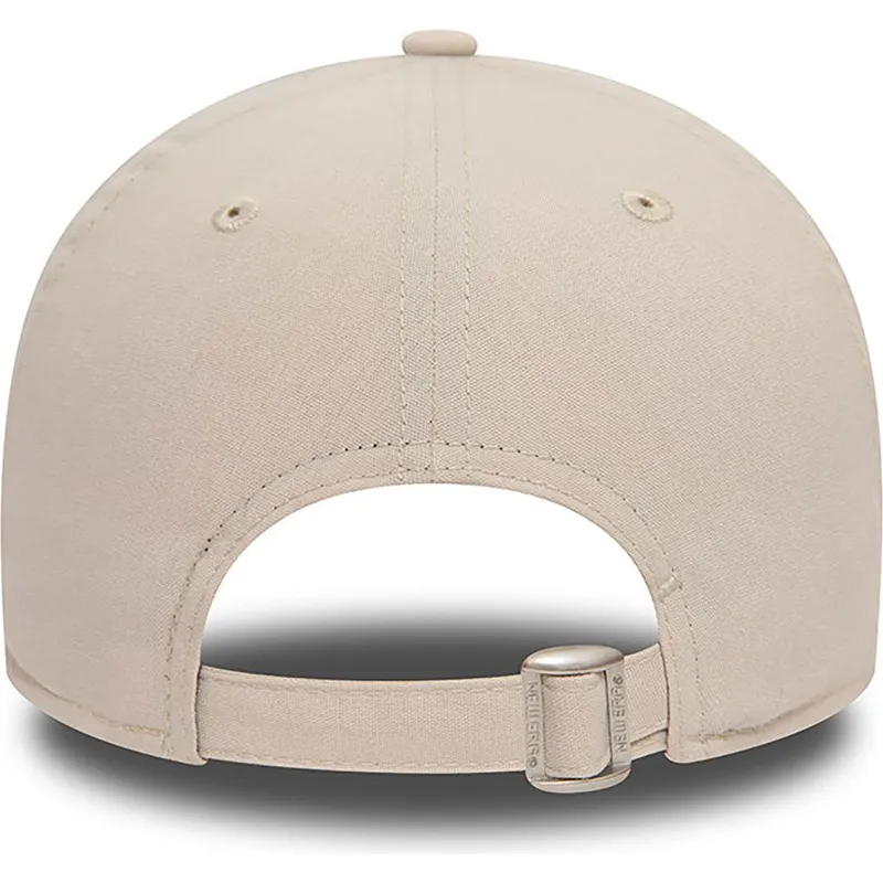 beige-verstellbare-curved-cap-9forty-repreve-basketball-pizza-von-new-era