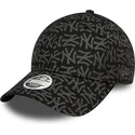 gorra-curva-negra-ajustable-para-mujer-9forty-monogram-de-new-york-yankees-mlb-de-new-era